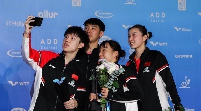 jG, 男双登顶 jG, 男双登顶