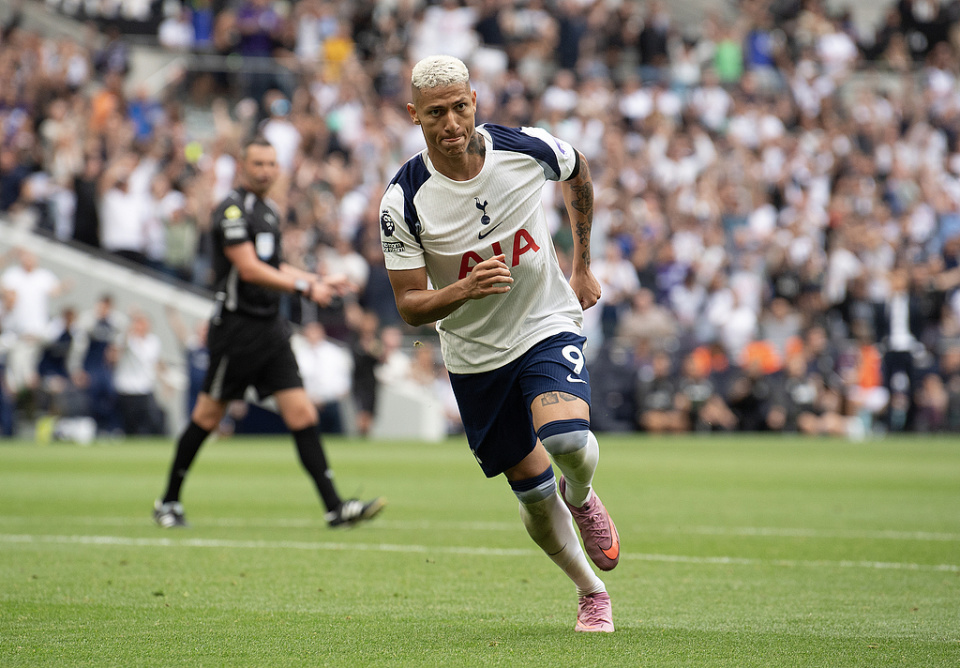 新援中场赖, 其实并不富