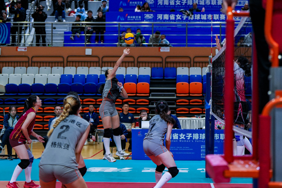 力沉的扣杀 力沉的扣杀